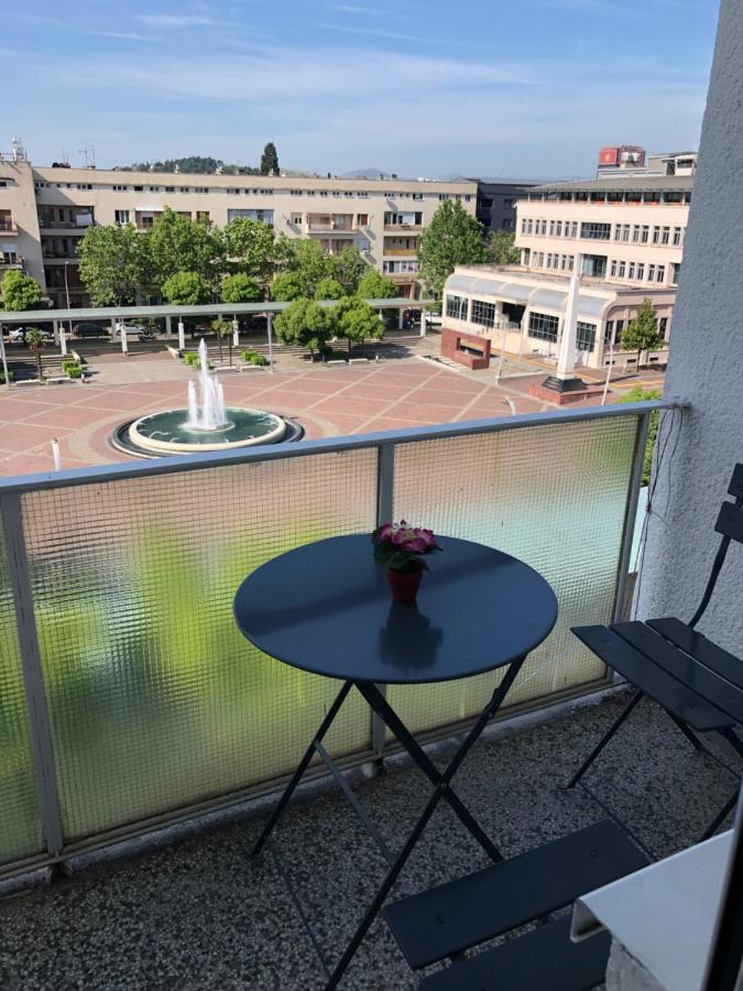 Square Apartment Podgorica Exteriör bild